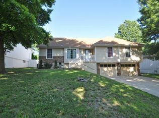 2924 Tepee Ave, Independence, MO 64057
