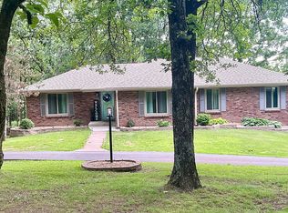 3776 W Farm Road 72, Springfield, MO 65803