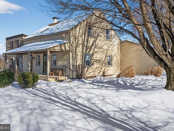 2nd image of 289 River Corner Rd