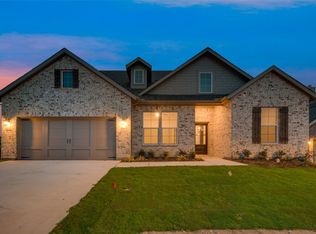 321 Honey Brook Ln, Aledo, TX 76008