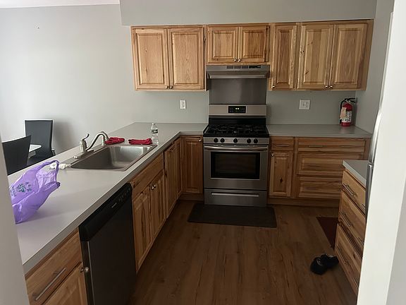 5th image of 248 McAuliffe Ct