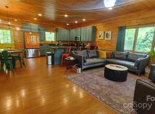 101 Timber Wolf Trl, Cullowhee, NC 28723