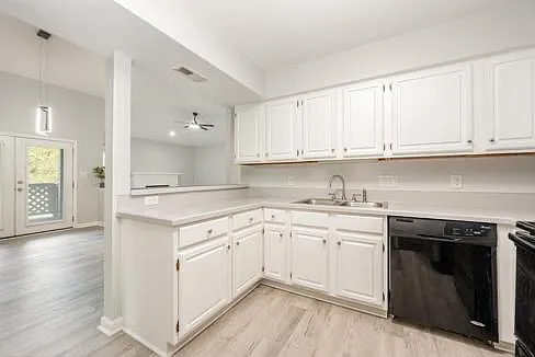 5828 Harris Grove Ln — Photo 8
