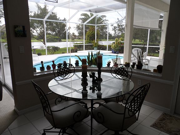 4th image of 7425 Myrica Dr
