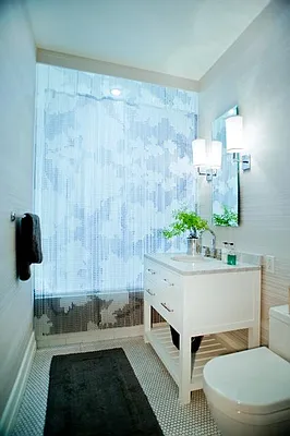 Sold by R New York | media 27