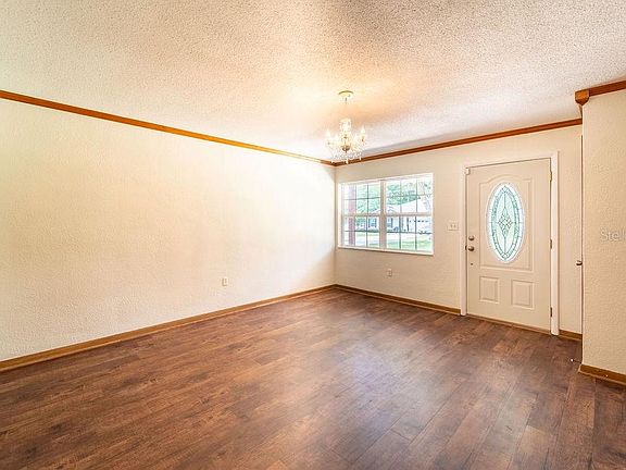 5th image of 686 E KENTUCKY AVENUE