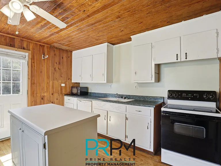 101 Bagwell Dr — Photo 8