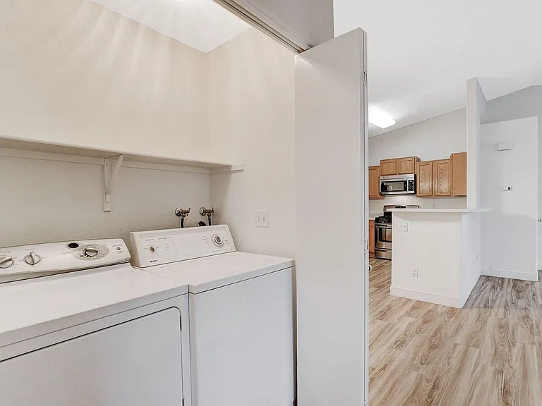 2052 Quarry Ridge St #201 — Photo 23