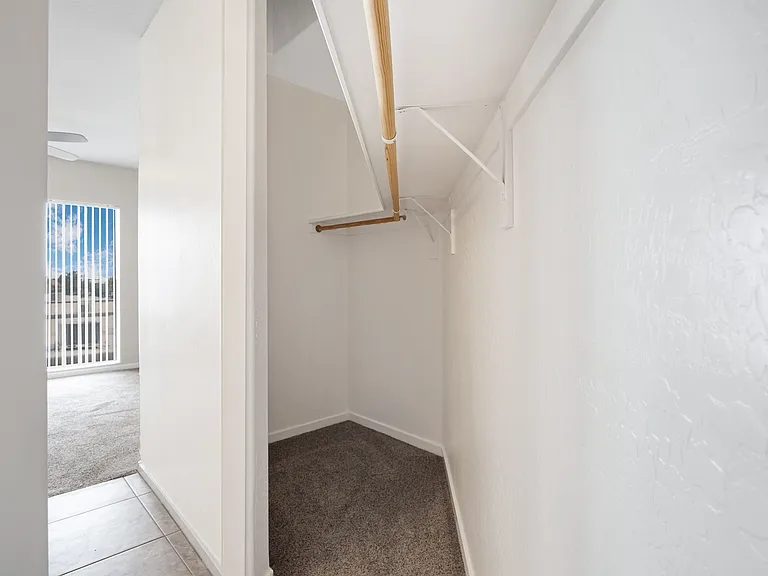 4747 E Culver St — Photo 32
