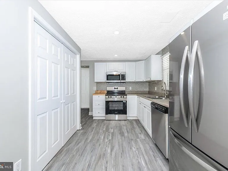 12284 Bandera Ln — Photo 12