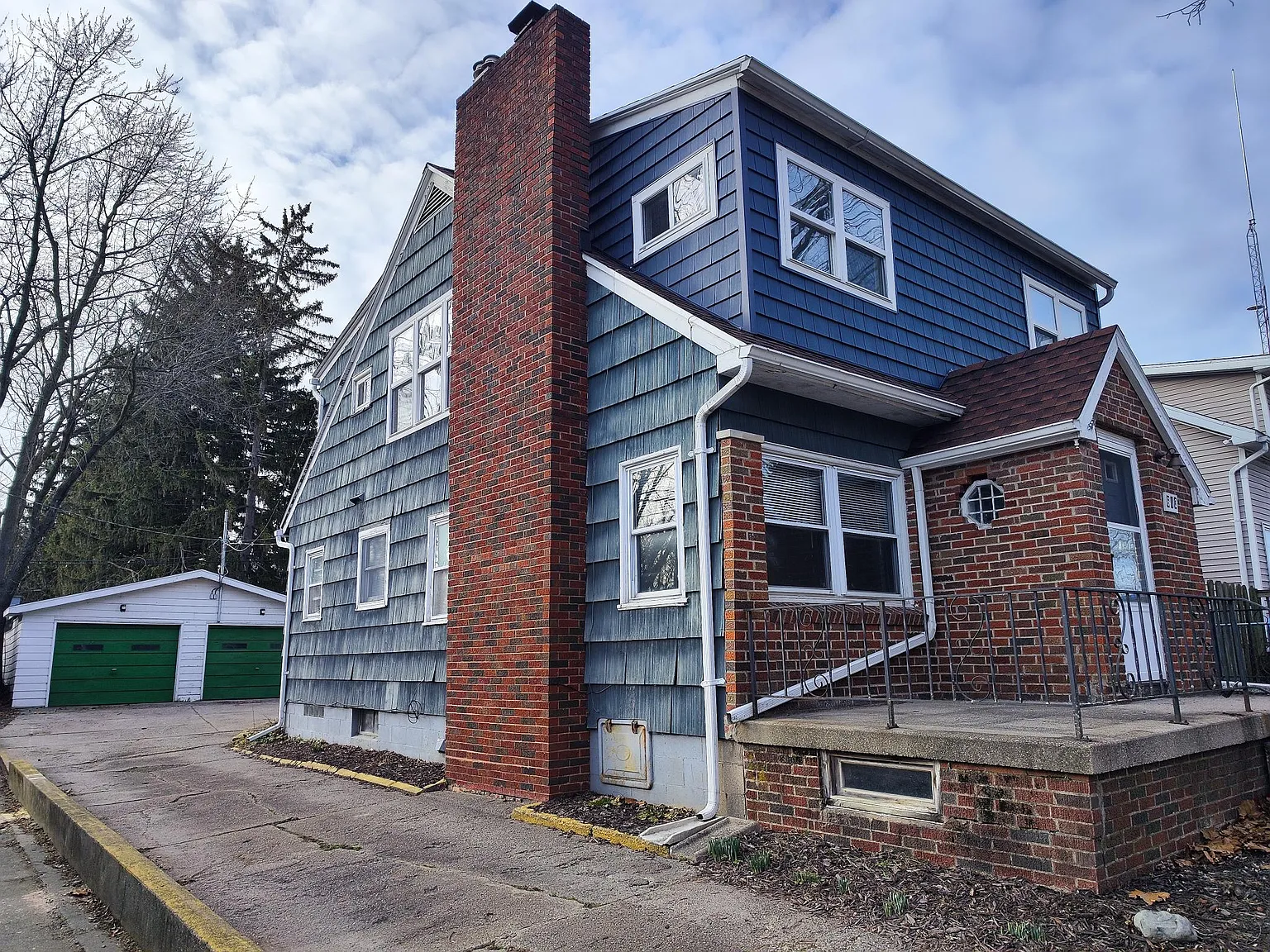613 N Deerfield Ave — Photo 4