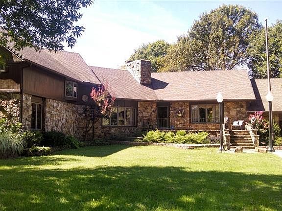 2nd image of 1103 Park Drive
