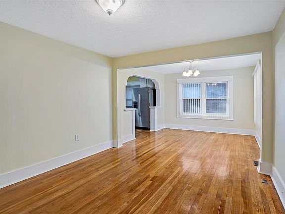 3rd image of 7908 Page Ave