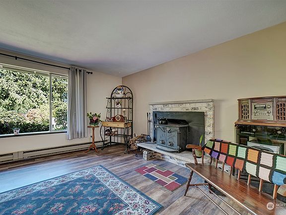 4th image of 26023 NW Jade Court NW