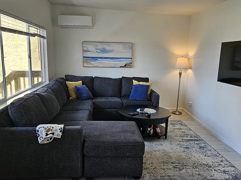 1330 S Pacific St #4 — Photo 9