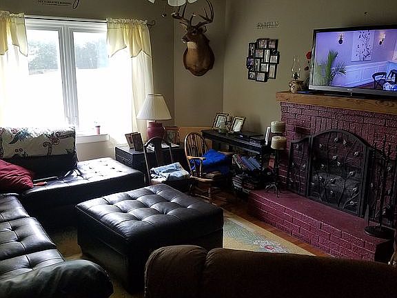 another view of livingroom