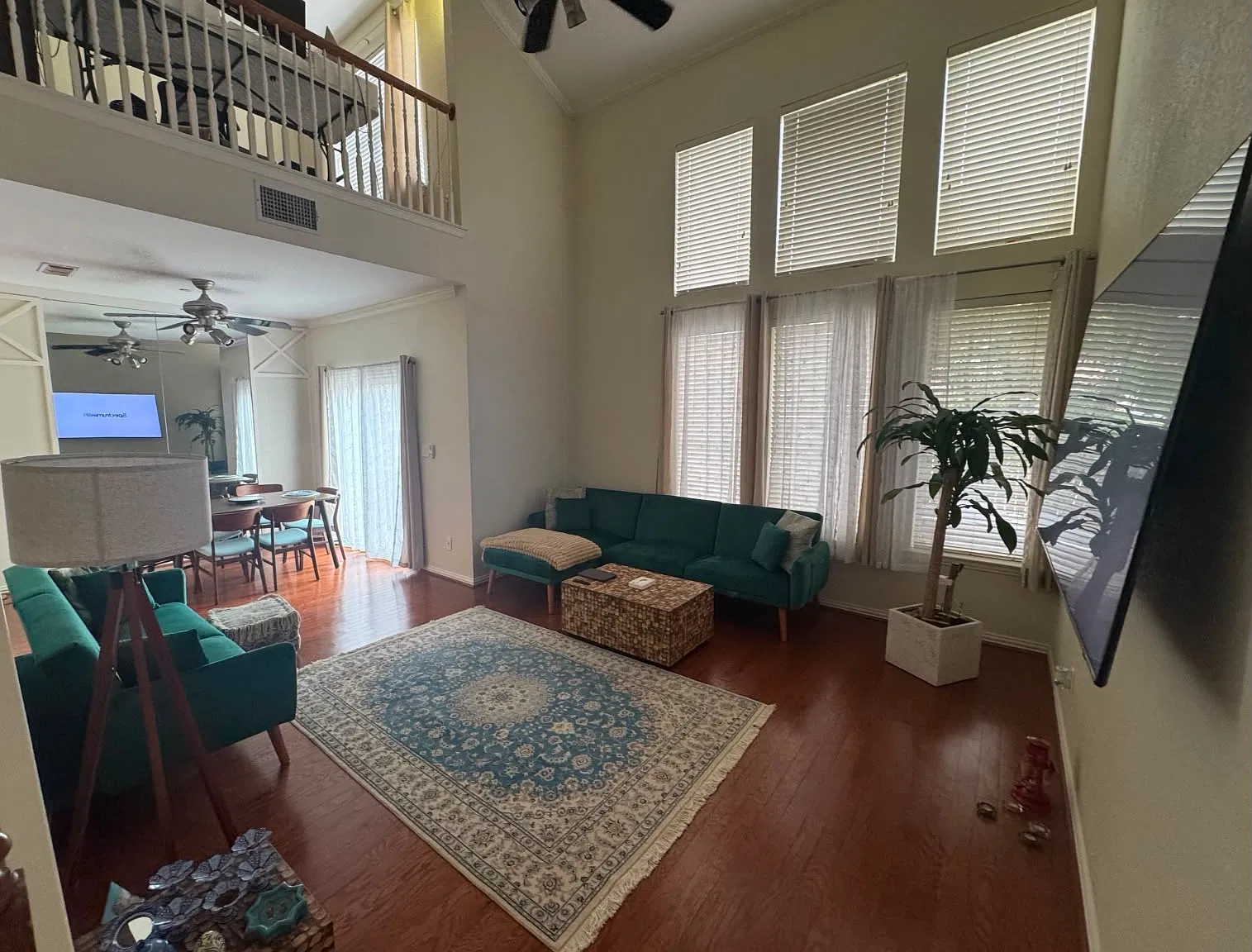 7117 Wolfemont Ln — Photo 3