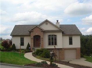 1068 Finchley Rd, North Huntingdon, PA 15642