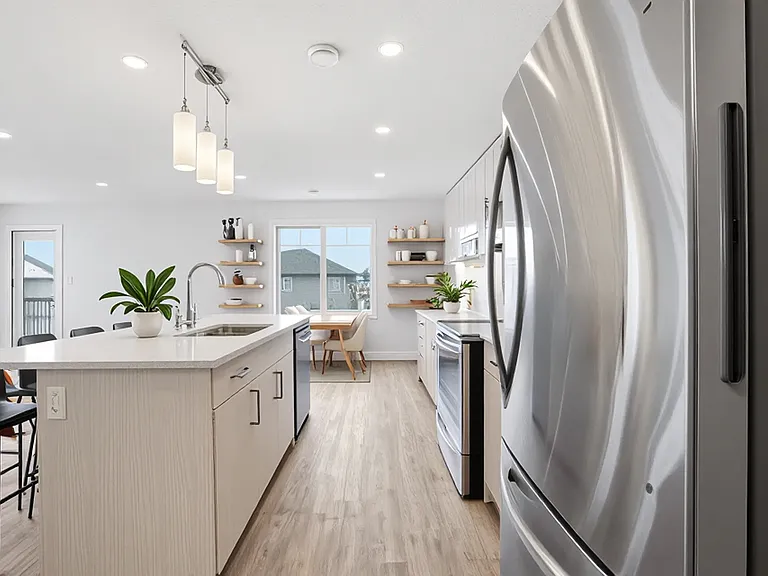 1621 W Market St — Photo 14