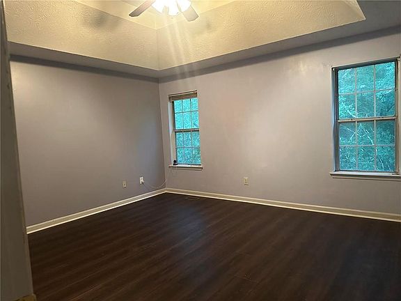 4th image of 1735 Silver Way