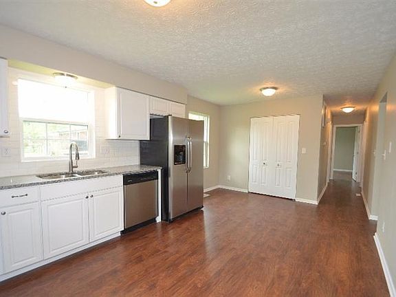 2nd image of 303 Peachtree Ln