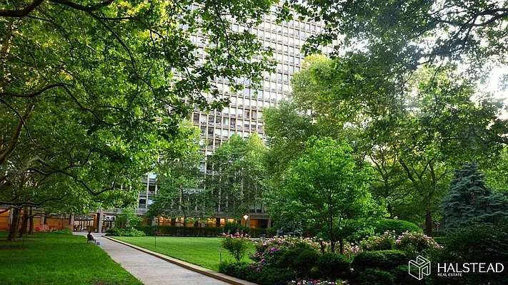 Rented by Halstead Real Estate | media 16