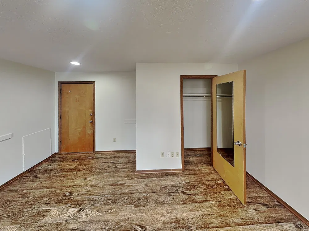Hometeam Properties — Photo 4