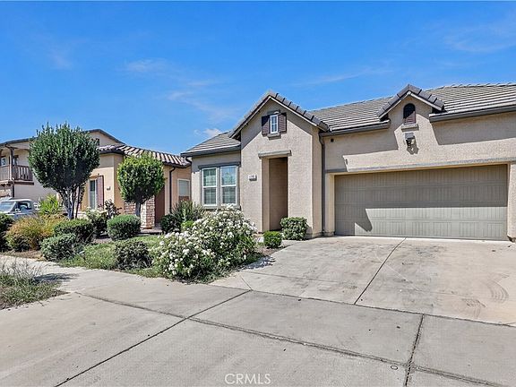 3rd image of 4395 Strathmore Pl