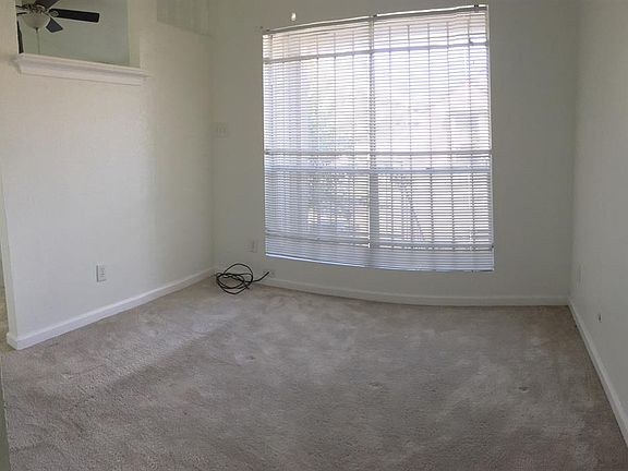 4th image of 3900 Woodchase Dr APT 90