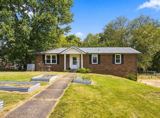 1586 Blackberry Pl, Clarksville, TN 37042