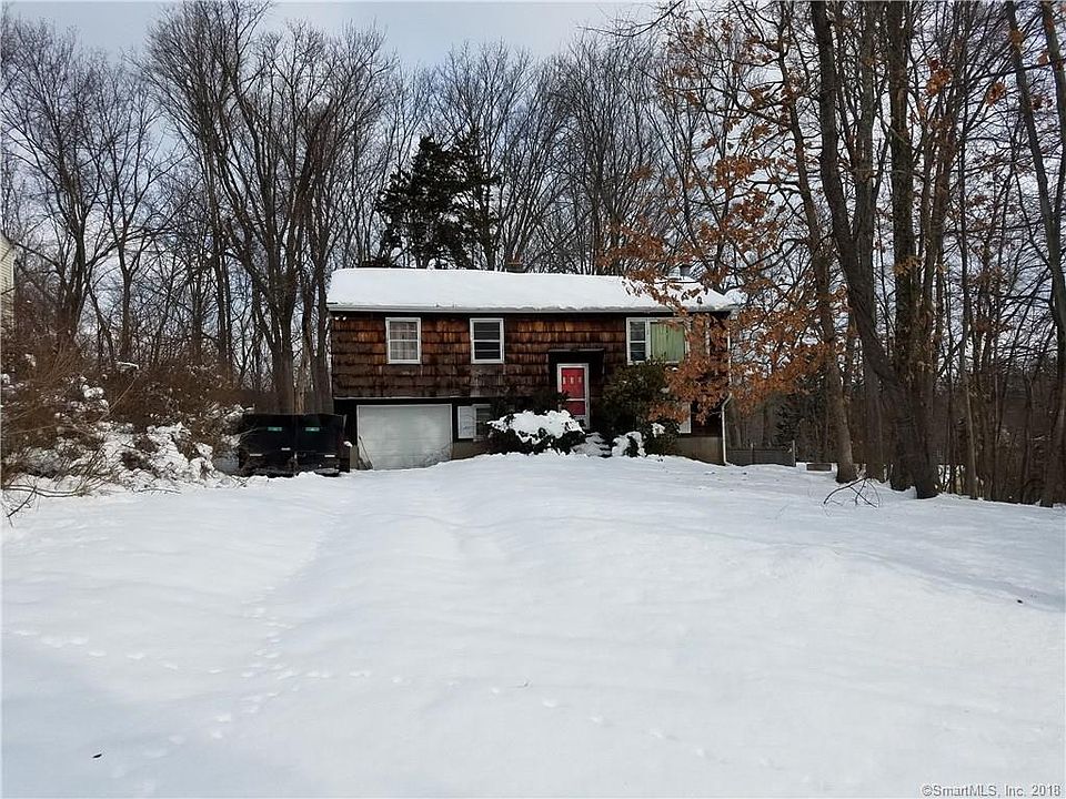 2nd image of 10 Ramapoo Hill Rd