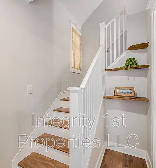4419 State Line Rd — Photo 4