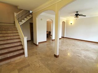 1719 Market St, Galveston, TX 77550