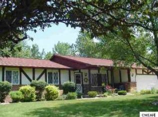 915 Meadowbrook Dr, Mount Pleasant, MI 48858