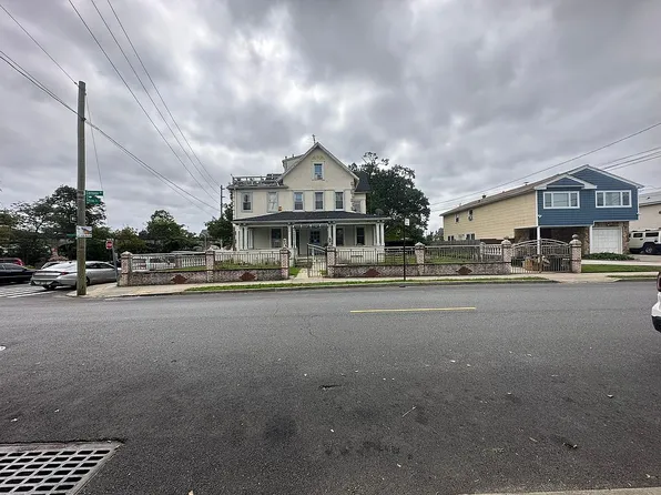 2345 Cornaga Ave, Far Rockaway, NY 11691