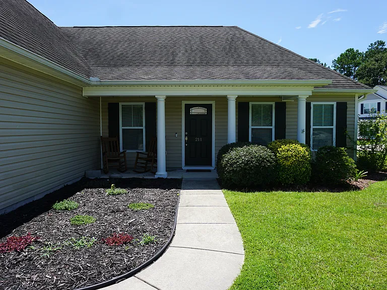 211 Bungalow Rd — Photo 3