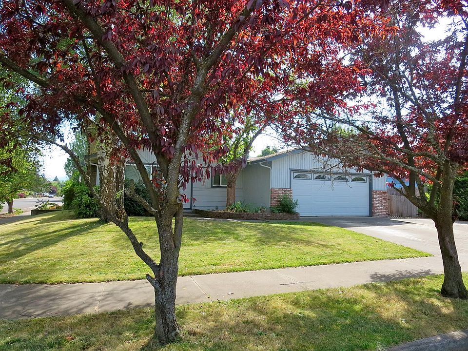 1st image of 503 Oakdale Dr