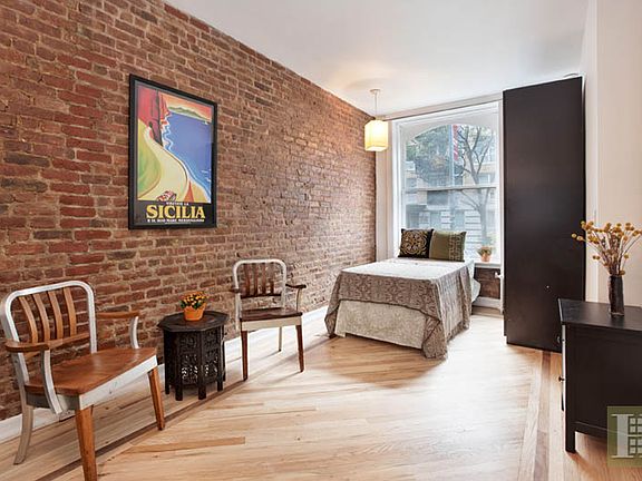 4th image of 51 Saint Marks Pl APT 2