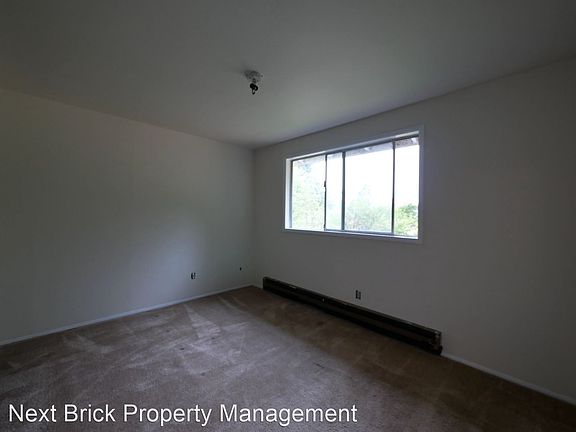 3rd image of 23508 58th Ave W