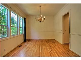 5th image of 19 Jubilee Ct