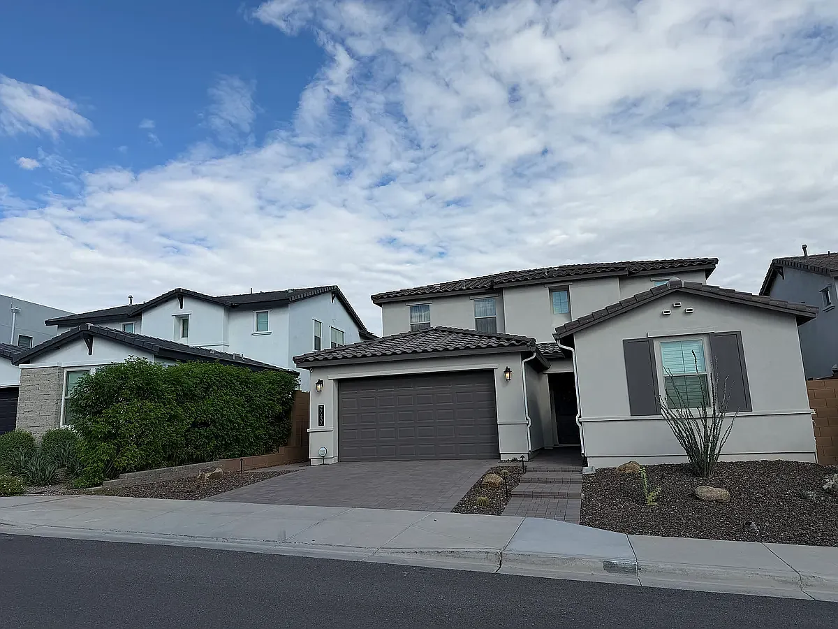 4 bed, 3176 sqft, $3,799 — Photo 1