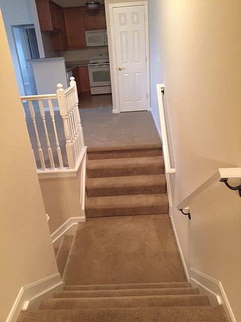 2nd image of 181 Overland Rdg APT 188