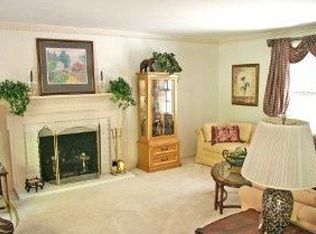 1275 Kensington Rd, Bloomfield Hills, MI 48304