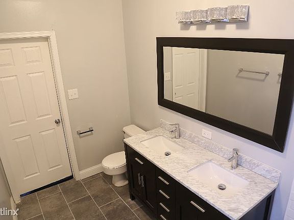 3rd image of 6110 S Vernon Ave APT 2