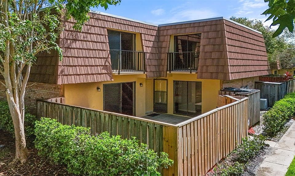 1st image of 5302 BROOK COURT #212