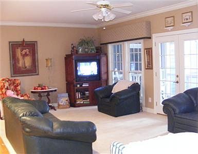 3rd image of 295 Golfview Court SW