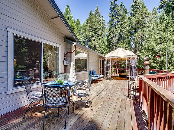 5th image of 16772 Alpine Dr