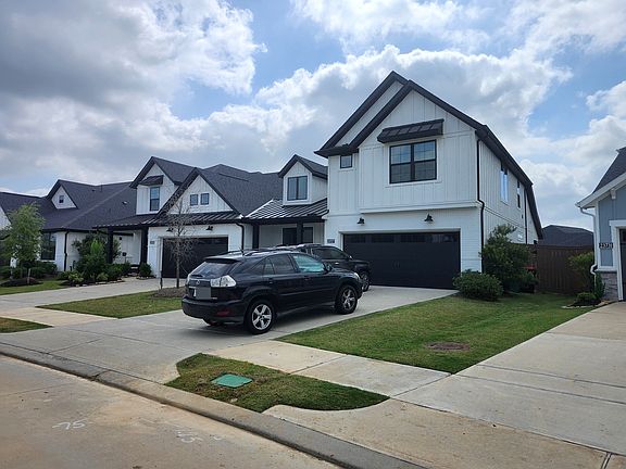 3rd image of 23727 Celeste Fig Dr