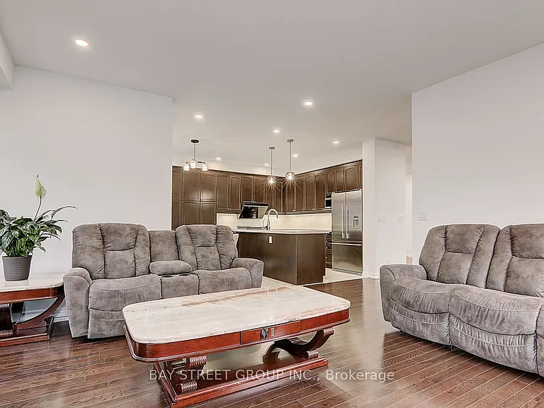 201 Bilbrough St — Photo 8