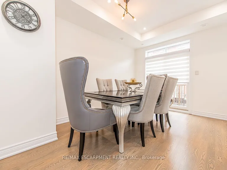 64 City Park Cir — Photo 12
